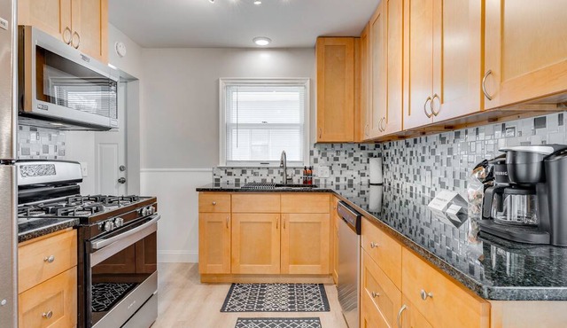 MINNeSTAY* Kaleidoscope Korner | Modern in Richfield