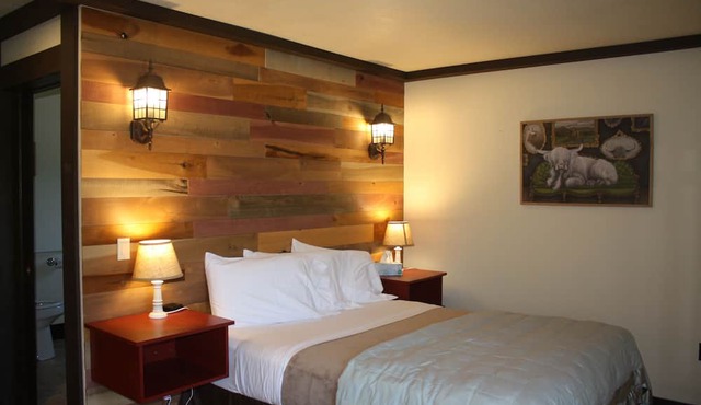 Highland Lodge in Cleveland