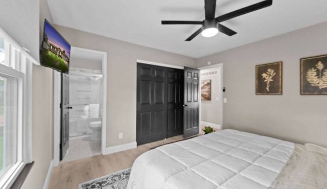 St. Peters | Dogs ok | W/Hot Tub | Game RM in St. Peters
