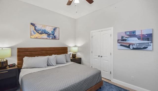 WOW! Downtown Bentonville Condo Just Off The Square & Steps From Everything in Bentonville