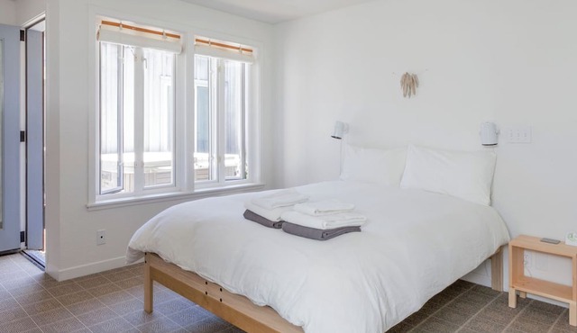 Simple, Charming and Serene. Located in the Meadow with Ocean Views in The Sea Ranch