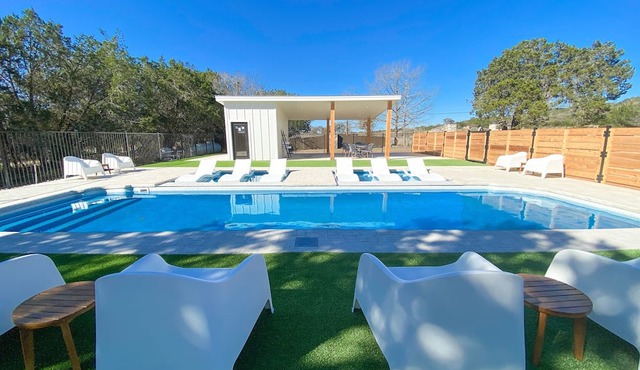 River l Resort Pool l Lake l Firepit l HOT TUB in Ingram