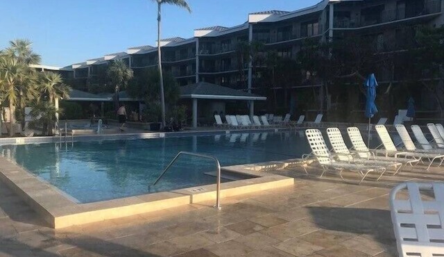Mar Y Sol –Luxurious oceanfront Key West Breathtaking Atlantic Sunrise Views in Key West