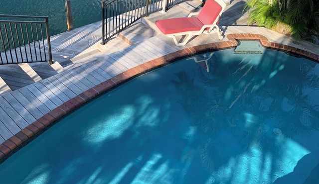 Venetian Shores Escape! Heated Pool, 3BR, 70ft Dock, Dog-Friendly! in Islamorada