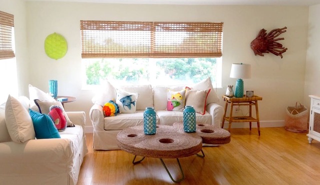 Turtle Cove Waterfront Retreat with Private Tiki Hut - Walk to Oceanfront Park in Marathon