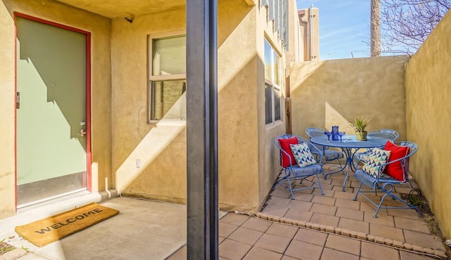 #2-Mount Condo · Urban! Art! 1bd1ba Condo near Old Town/Sawmill in Albuquerque