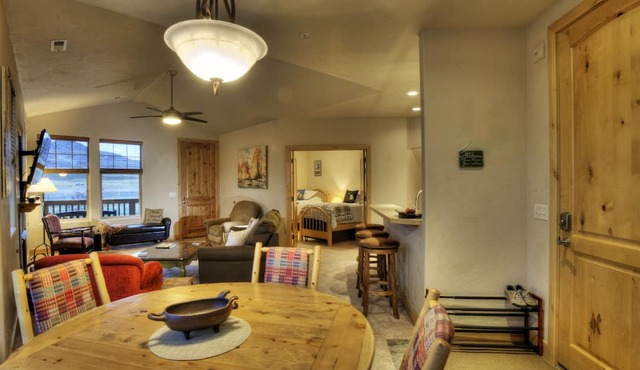 Reduced January Rates! Great Location. 5starReviews. 3 Bed, 2 Bath with Views in Park City
