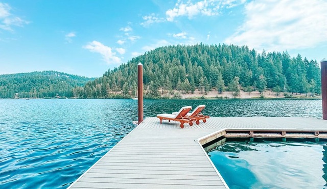 Welcome to your lakeside glamping retreat in Powderhorn Bay on Lake CDA! in Harrison