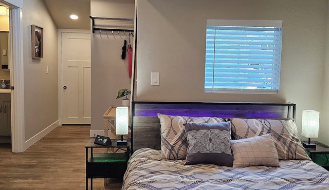 Cozy Studio with WiFi in awesome Vancouver WA! in Vancouver