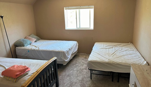 Off Grid Cabin With WIFI! Surrounded by hiking trails, beautiful scenery in Lowman