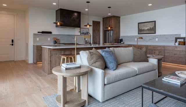 Basin Teewinot 3N | Panoramic Views + Luxury Stay in Driggs