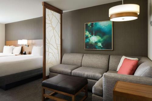 Hyatt Place Kansas City Lenexa City Center in Lenexa