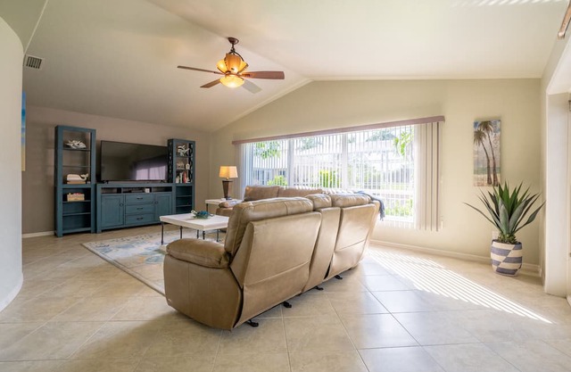 3-Bed, 2-Bath Cape Coral Home with Heated South-Facing Pool & Hot Tub! in Cape Coral