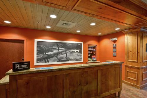 Hampton Inn Suites 